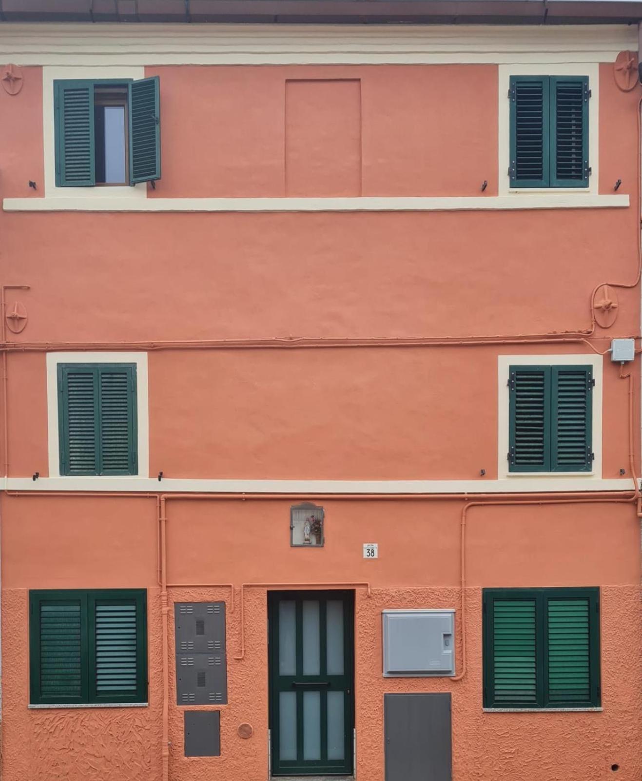 La Via Del Castello Apartment Castelferretti Bagian luar foto